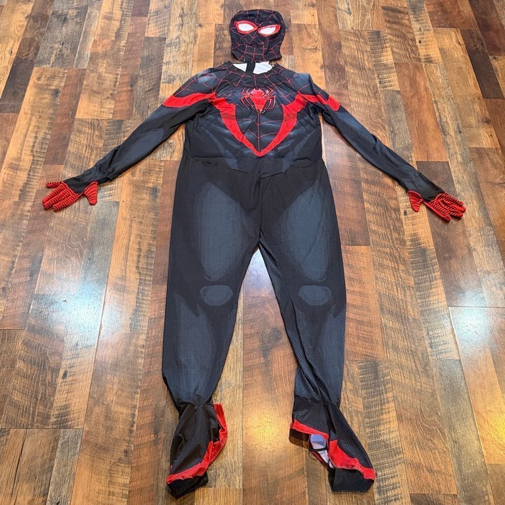 Marvel Black and Red Superhero Costume M (6000)